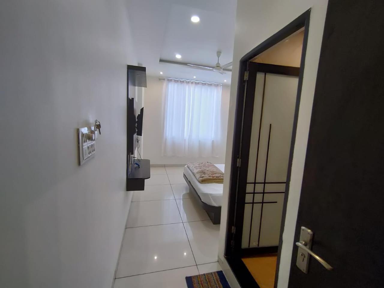 Hotel Jyoti Shree Ujjain Esterno foto